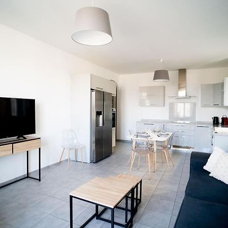 Appartement T4 Vue Mer Proche Gare Et Centre Ville Аяччо Экстерьер фото