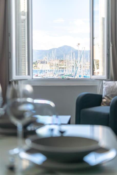Appartement T4 Vue Mer Proche Gare Et Centre Ville Аяччо Экстерьер фото